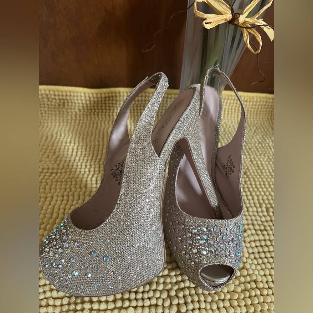 Sparkling Peep-Toe Slingback Heels